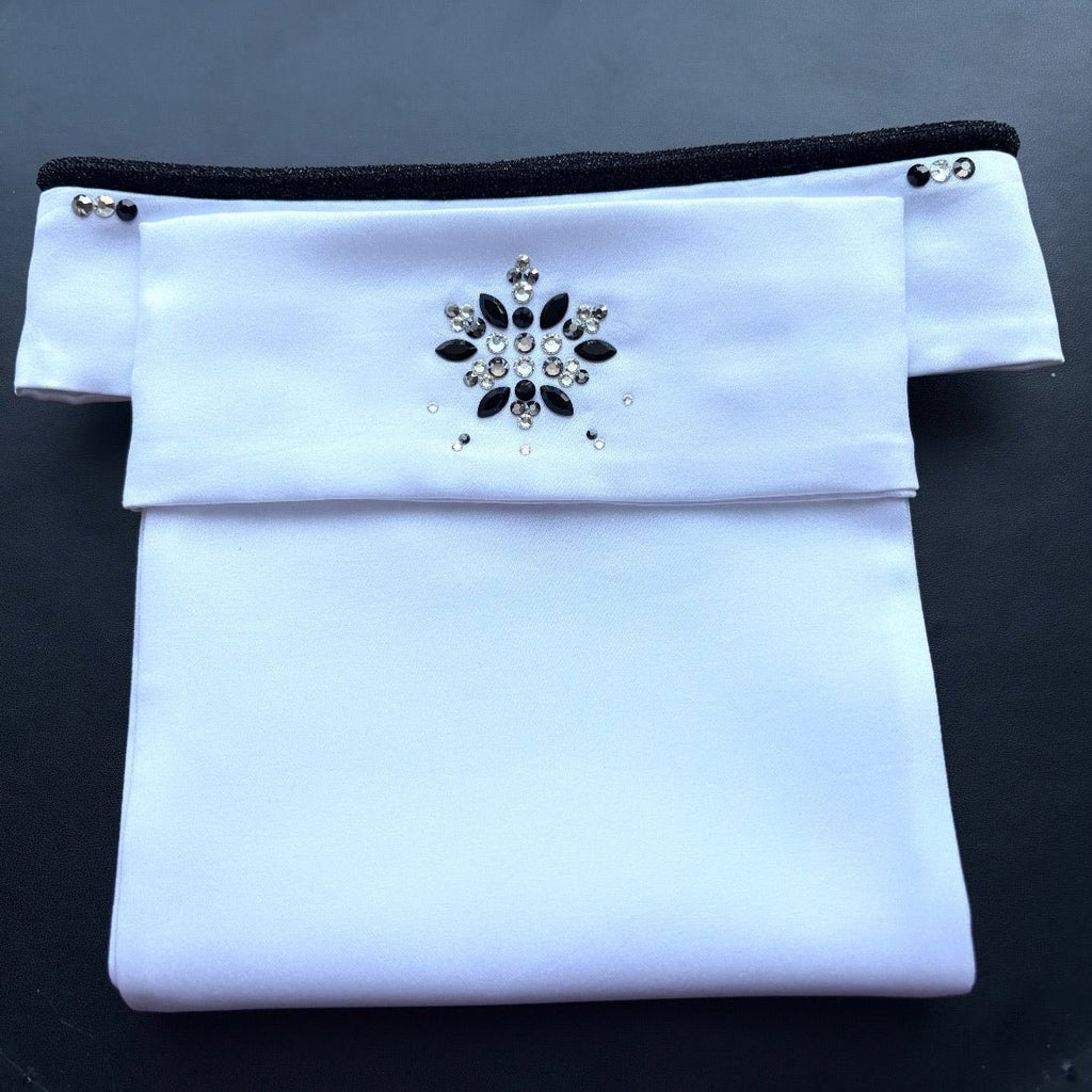 Plastron Perla in Jet - The House of Dressage