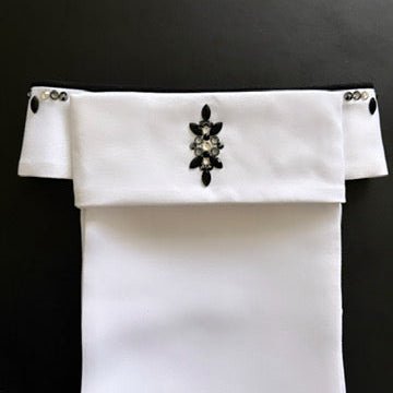 Plastron Victoria in Jet - The House of Dressage