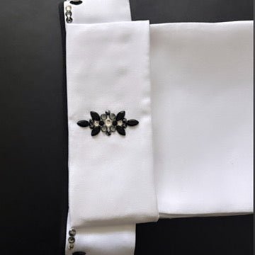 Plastron Victoria in Jet - The House of Dressage